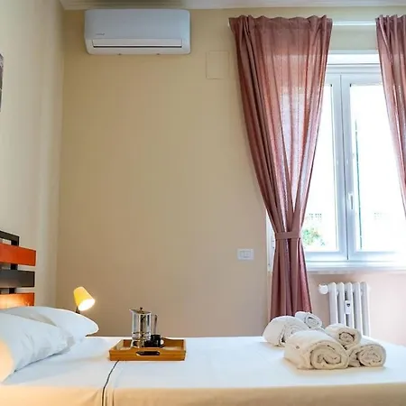 Apartament 1min From Metro Large And Quiet Rzym