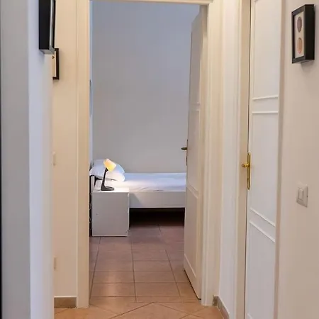 1min From Metro Large And Quiet 로마